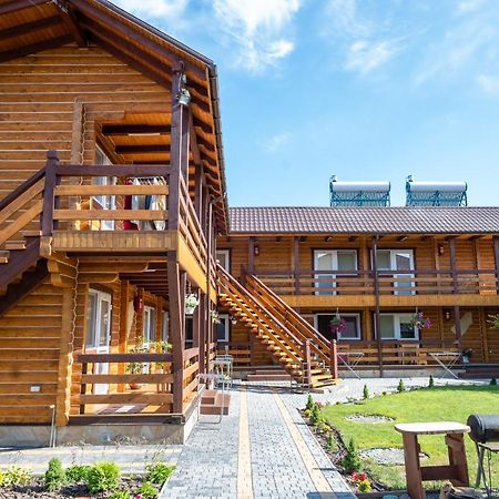 Rybatska 7 Hotel Tjornomorsk Eksteriør billede
