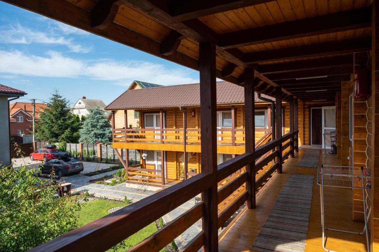 Rybatska 7 Hotel Tjornomorsk Eksteriør billede